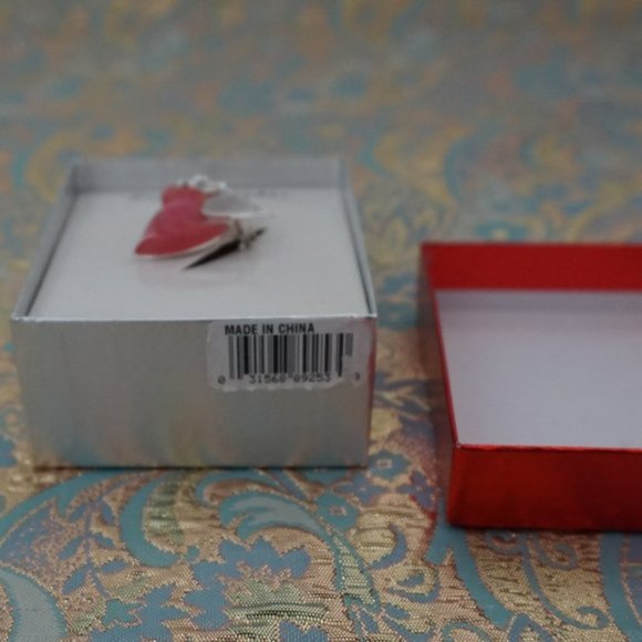 Angel Brooch - Picture 3 of 5